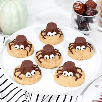 Peanut Butter Cup Spider Cookies