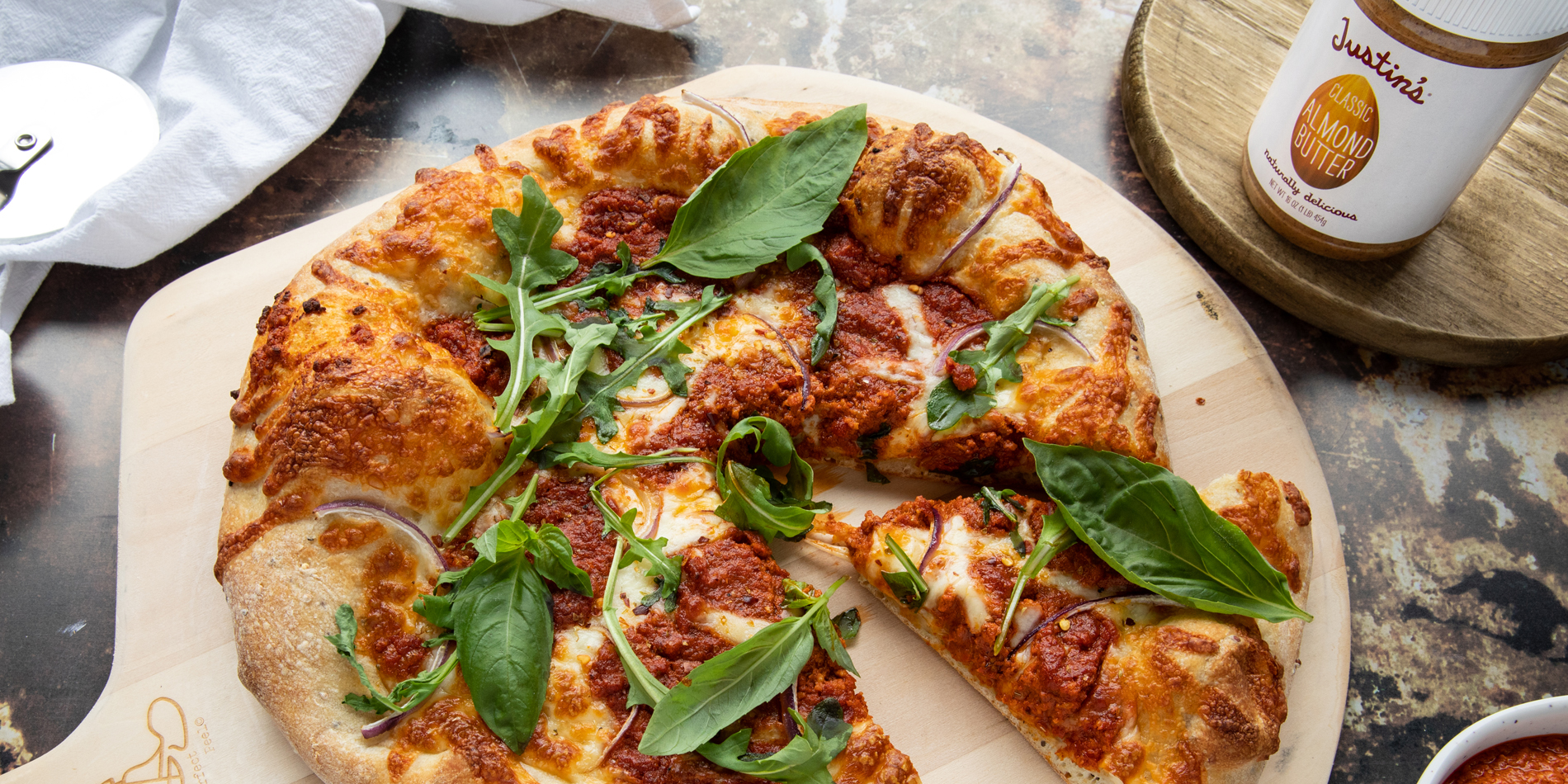 Justins almond butter romesco pizza